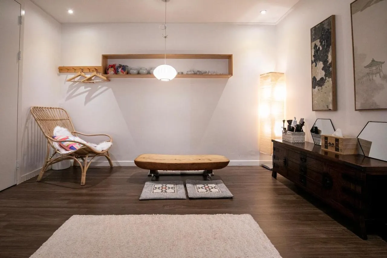 Gasthof Bias K-Girl Guesthouse - Women Only Seoul