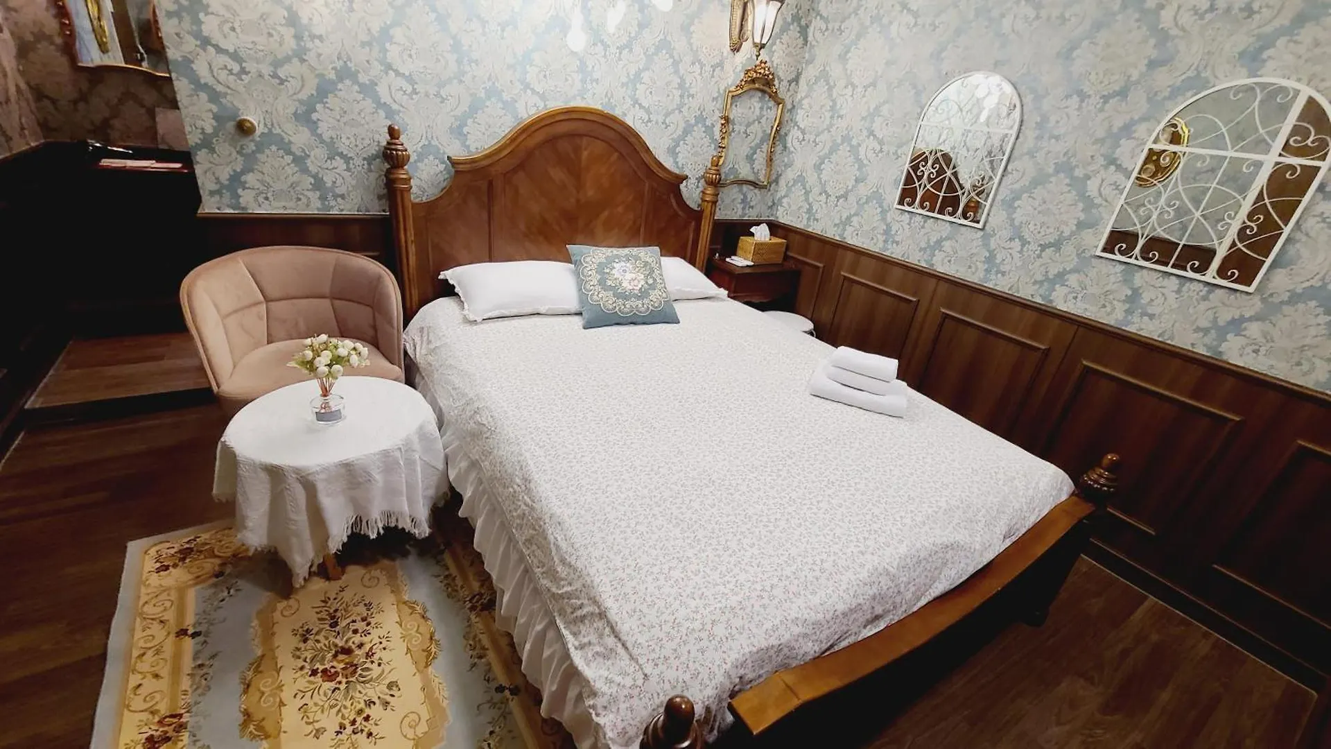 Bias K-Girl Guesthouse - Women Only Seoul South Korea