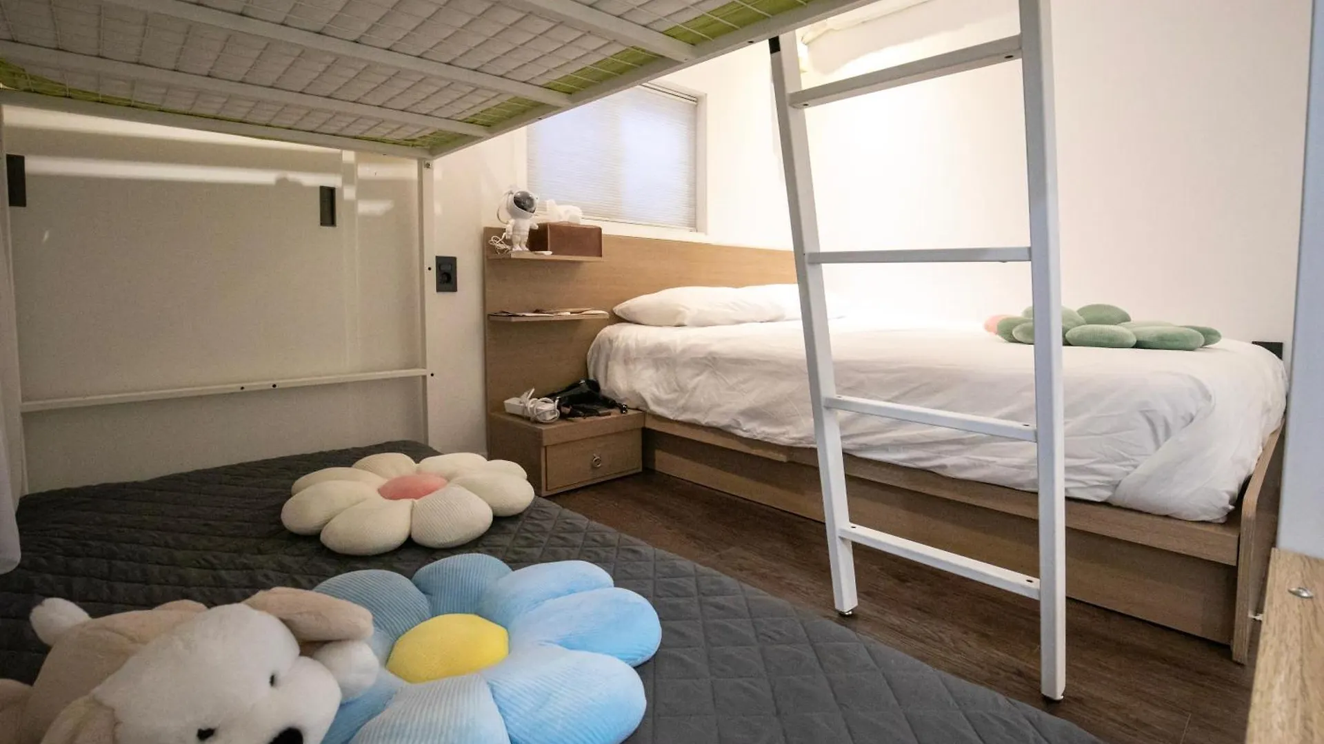 Bias K-Girl Guesthouse - Women Only Seoul Guest house