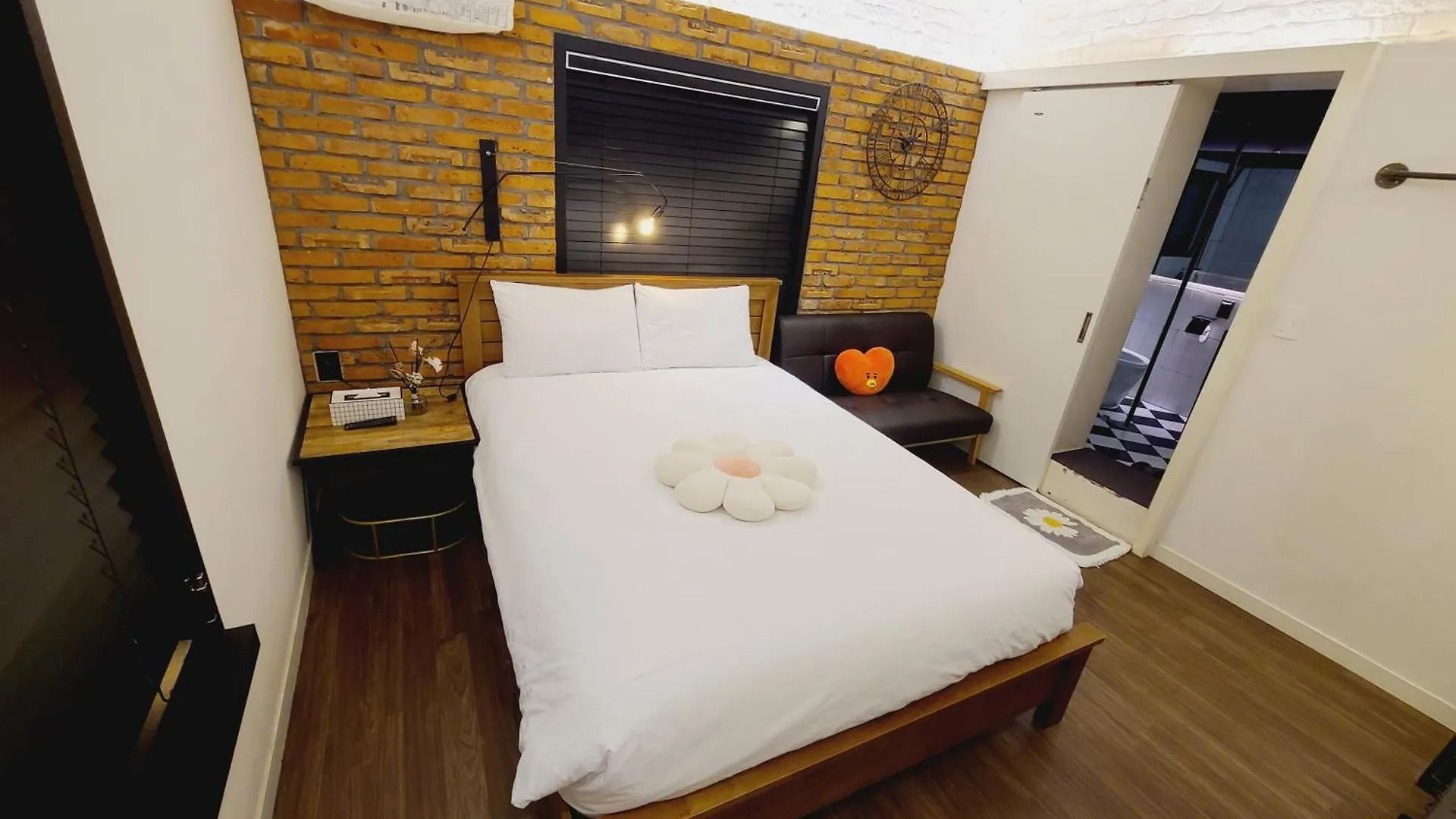 Bias K-Girl Guesthouse - Women Only Seoul